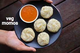 VEG MOMOS 10PCS